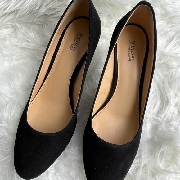 💫 LIKE NEW Michael Kors Jenna Suede Flex Pump (black, size 8.5) 👠 - Picture 3 of 6
